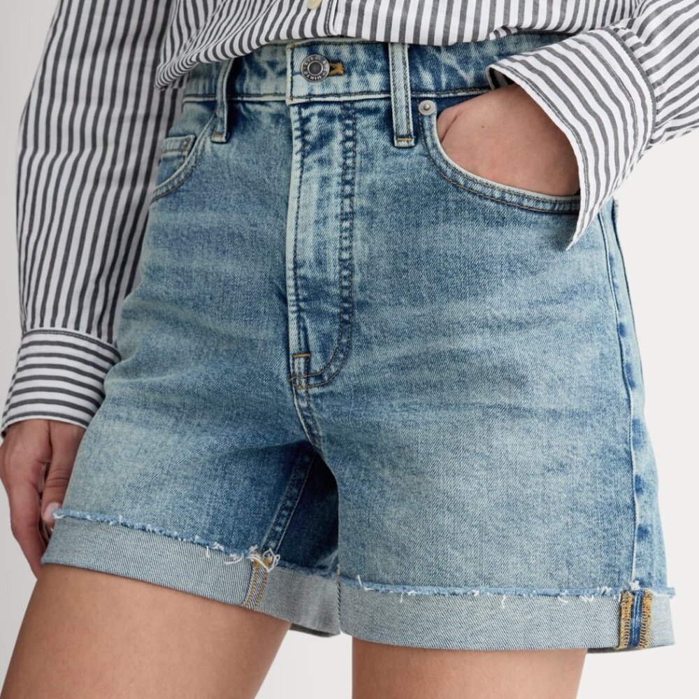 Everlane THE CHEEKY JEAN SHORT in Salt Lake - Size 32